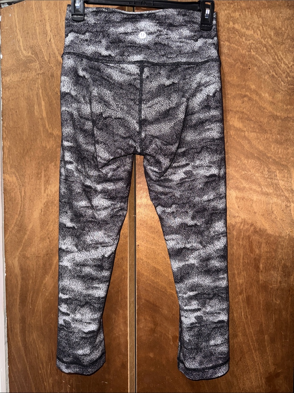 Lululemon Wonder Under Luon Hazy Days Cropped 22” Leggings Black/White Size 6 - Picture 3 of 10